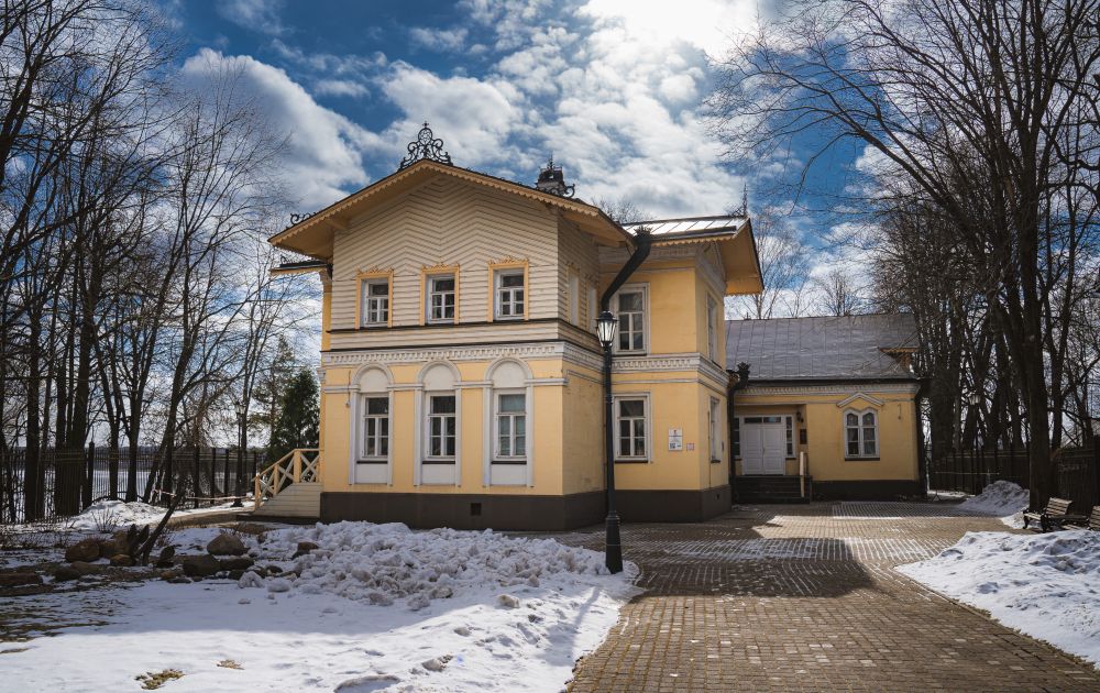 03.25_dostopremechatelnosti