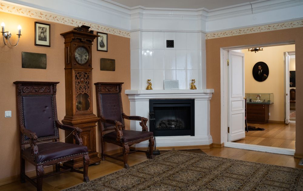 03.25_dostopremechatelnosti