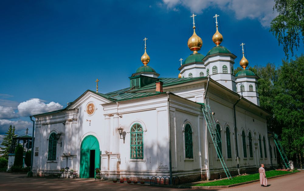 06.2025_v_gorode_leto